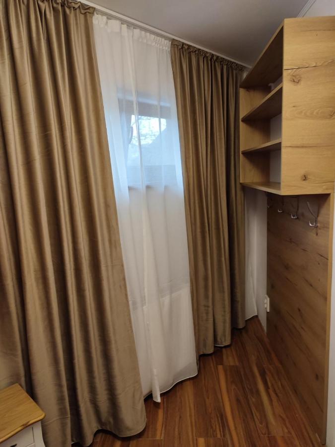 Courtyard Studio Орадя Экстерьер фото