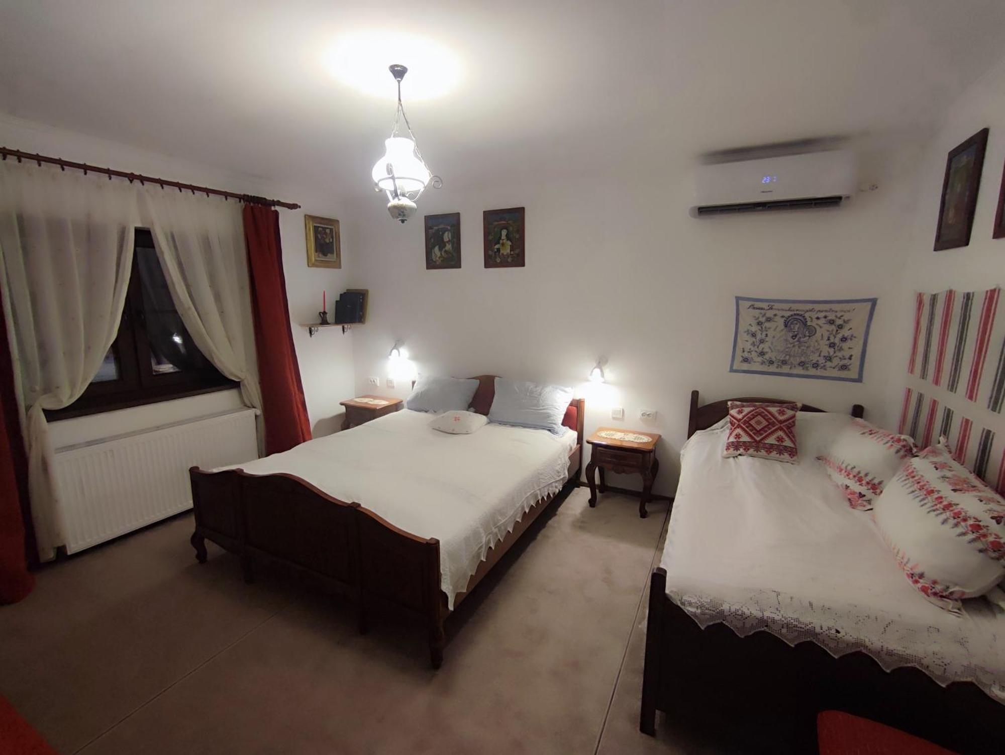 Courtyard Studio Орадя Экстерьер фото