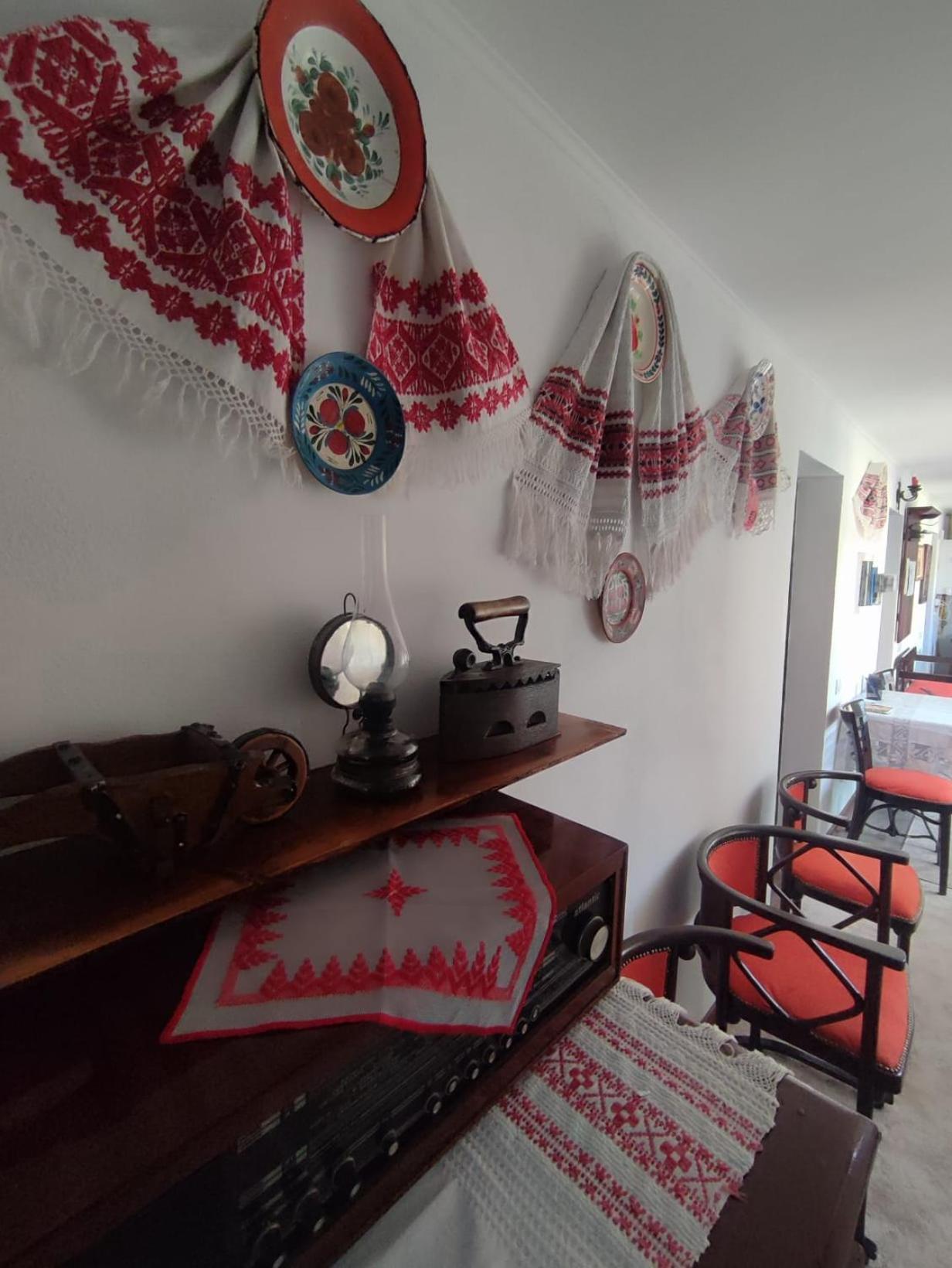 Courtyard Studio Орадя Экстерьер фото
