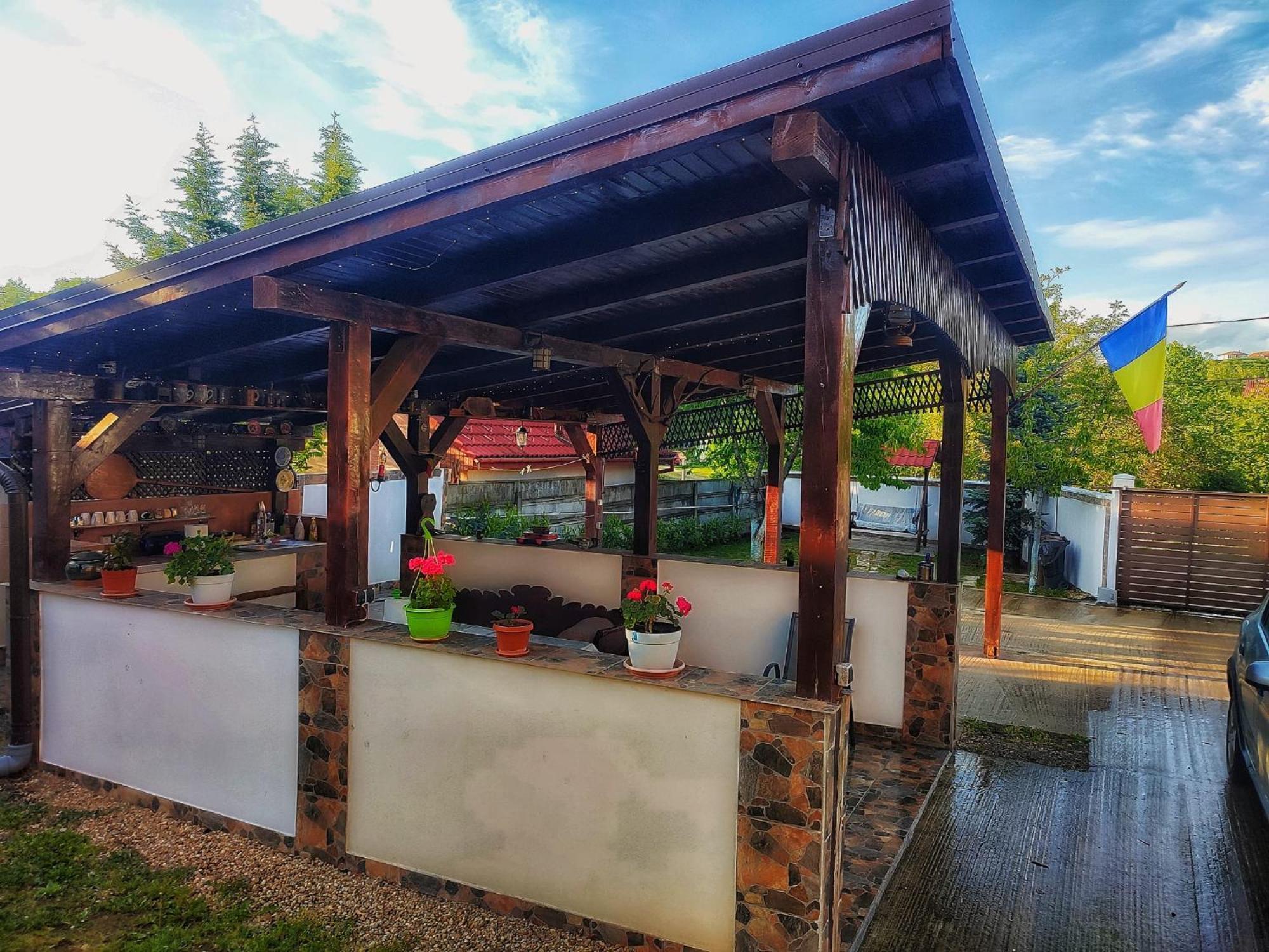 Courtyard Studio Орадя Экстерьер фото